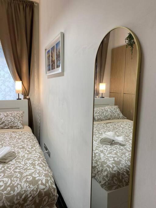 Dr House Luxury Apartment Рим Екстериор снимка